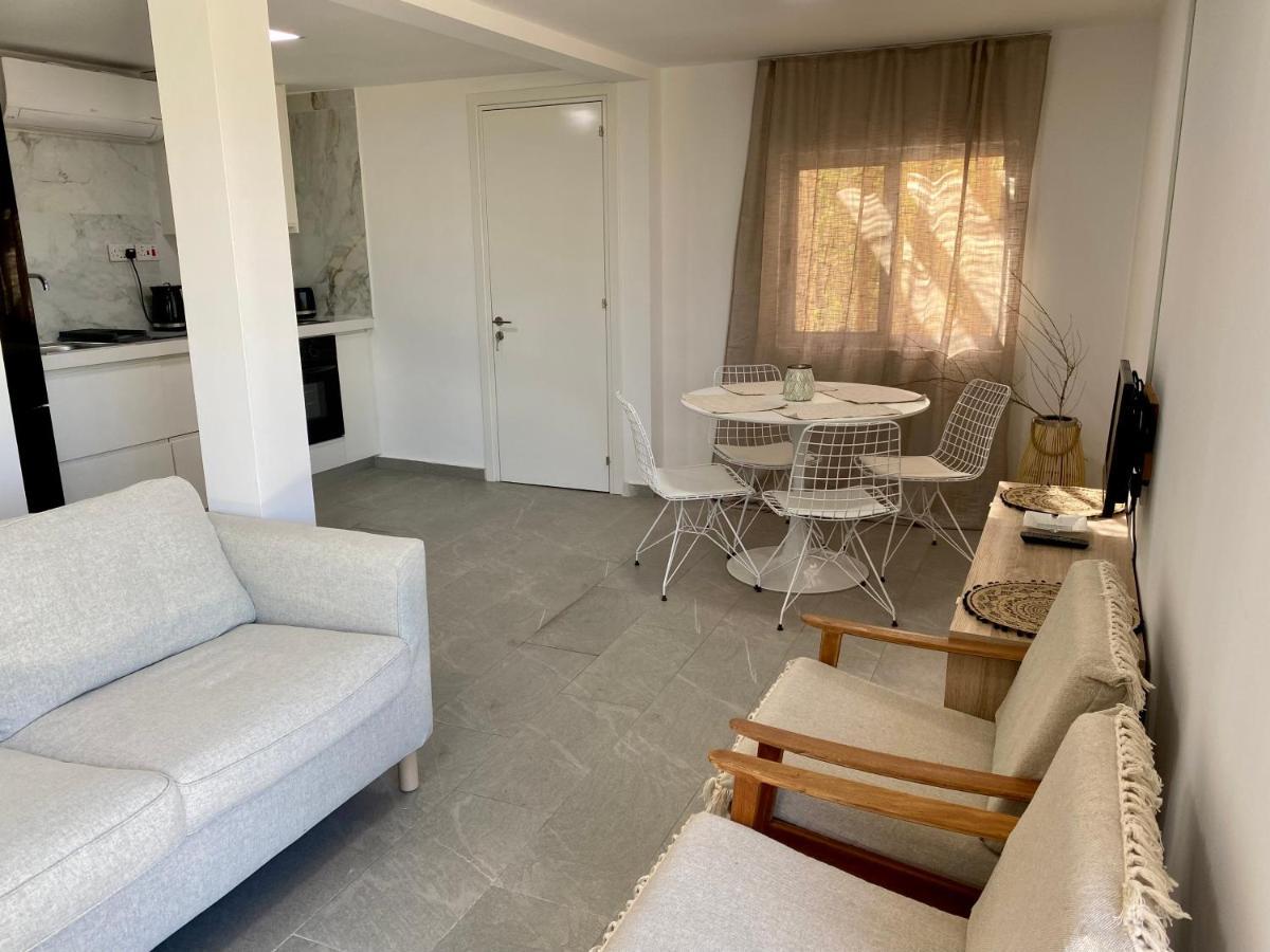 Ammos Luxury Suits And Residences Peyia Ngoại thất bức ảnh