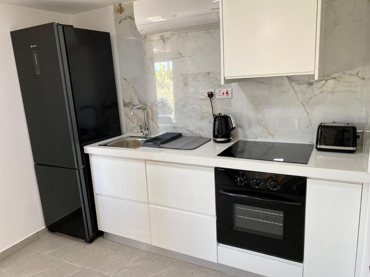 Ammos Luxury Suits And Residences Peyia Ngoại thất bức ảnh